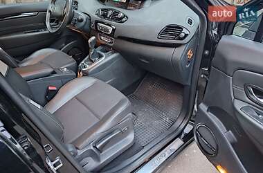 Мінівен Renault Scenic 2012 в 
