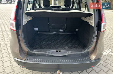 Минивэн Renault Scenic 2011 в 