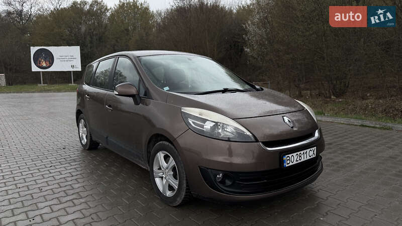 Renault Scenic 2012