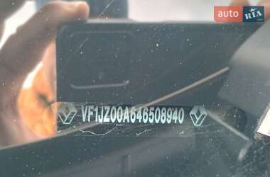 Минивэн Renault Scenic 2011 в 