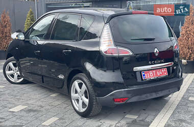 Минивэн Renault Scenic 2013 в 