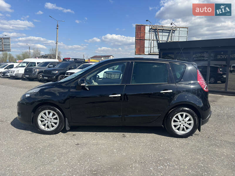 Минивэн Renault Scenic 2010 в Киеве
