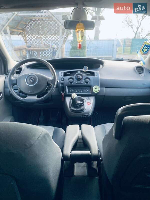 Минивэн Renault Scenic 2006 в Калиновке