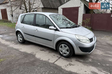 Минивэн Renault Scenic 2004 в 