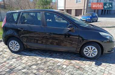 Минивэн Renault Scenic 2009 в 