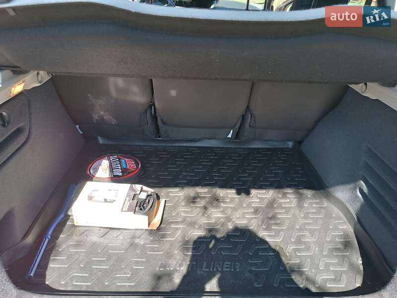 Минивэн Renault Scenic 2009 в Ивано-Франковске фото 15 Минивэн Renault Scenic 2009 в Ивано-Франковске