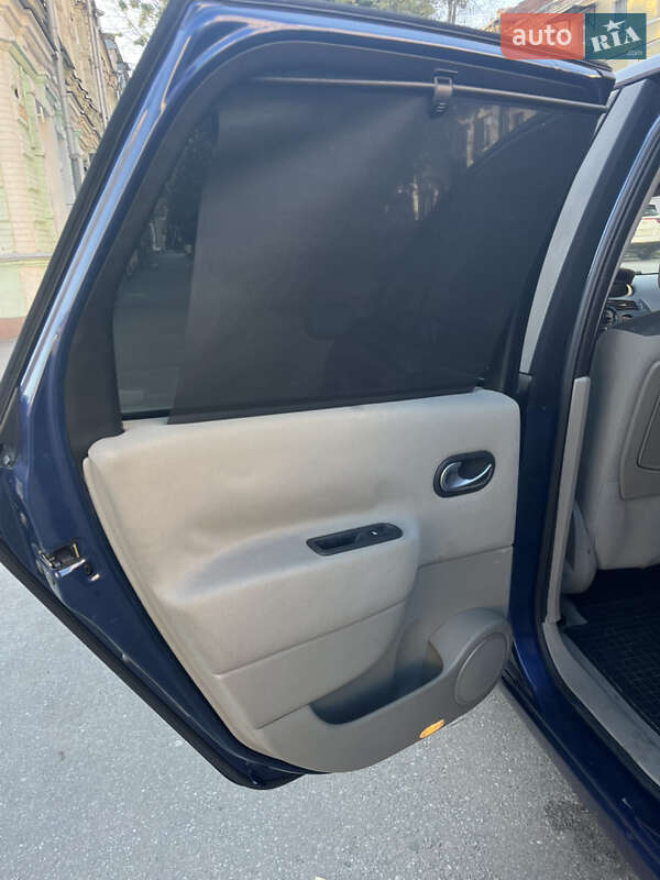 Минивэн Renault Scenic 2005 в Полтаве