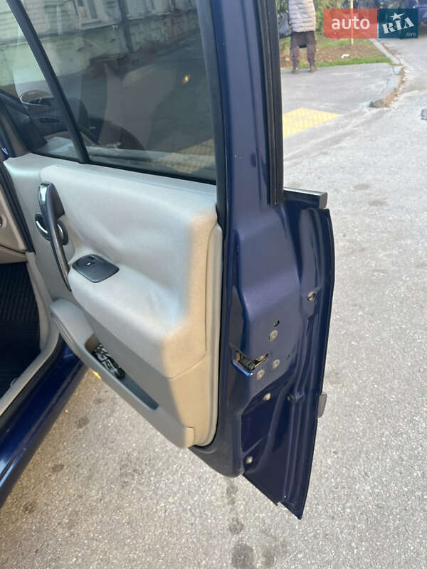 Минивэн Renault Scenic 2005 в Полтаве