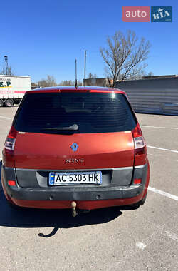 Минивэн Renault Scenic 2003 в 