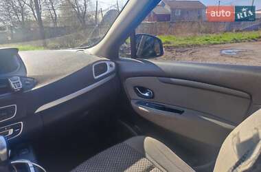 Минивэн Renault Scenic 2011 в 