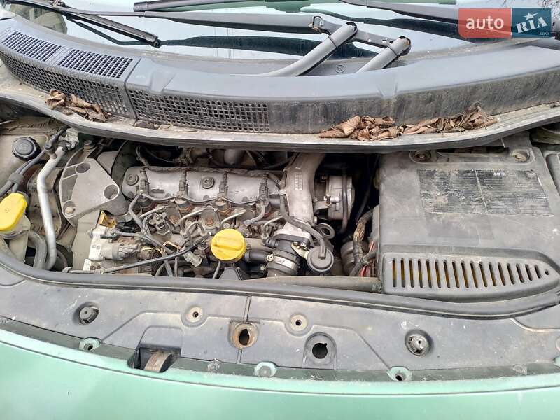 Минивэн Renault Scenic 2004 в Пустомытах