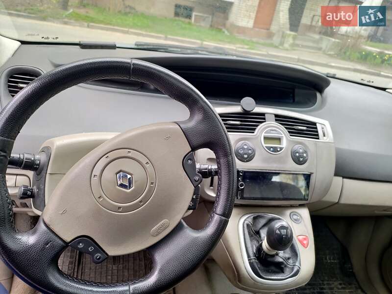 Минивэн Renault Scenic 2004 в Пустомытах