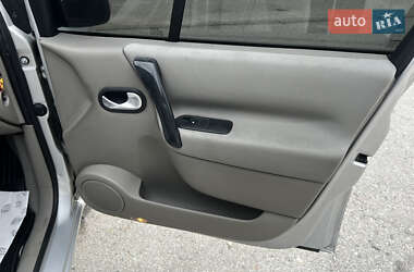 Минивэн Renault Scenic 2005 в 