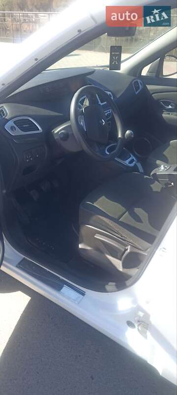 Минивэн Renault Scenic 2010 в Сумах