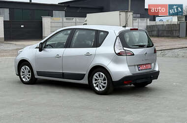 Минивэн Renault Scenic 2013 в 