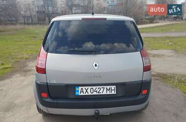 Минивэн Renault Scenic 2004 в 