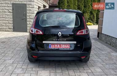 Минивэн Renault Scenic 2010 в 