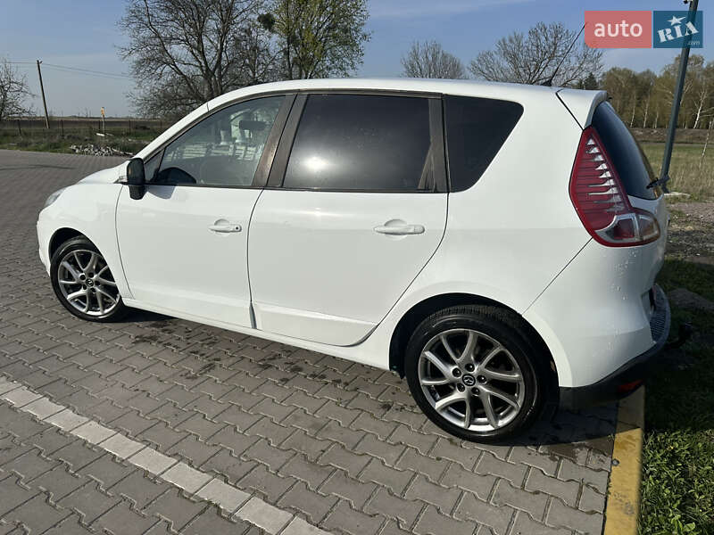 Мінівен Renault Scenic 2011 в Радехові