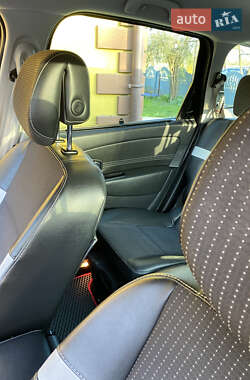 Мінівен Renault Scenic 2011 в 
