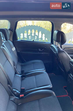 Мінівен Renault Scenic 2011 в 