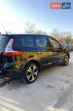 Мінівен Renault Scenic 2011 в 