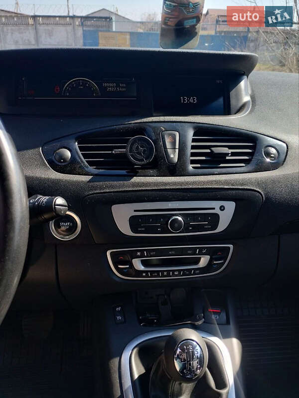 Минивэн Renault Scenic 2015 в Белгороде-Днестровском