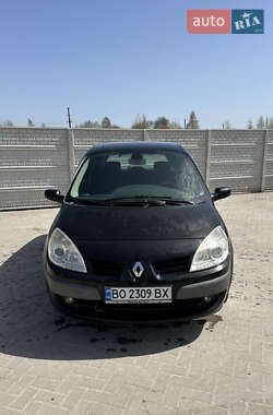 Минивэн Renault Scenic 2006 в Почаеве