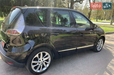 Минивэн Renault Scenic 2012 в 