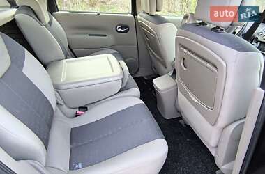Минивэн Renault Scenic 2005 в 