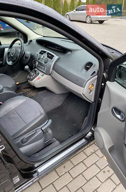 Минивэн Renault Scenic 2008 в 
