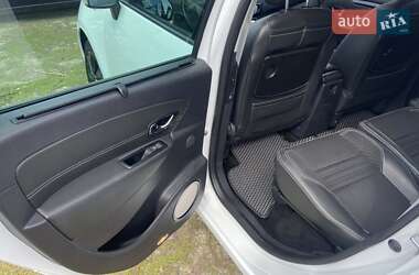 Минивэн Renault Scenic 2015 в 