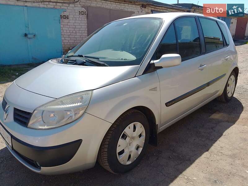 Минивэн Renault Scenic 2005 в Кривом Роге