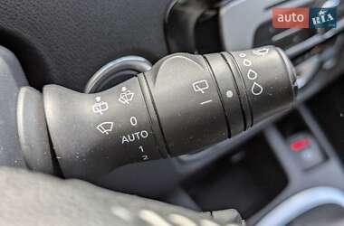 Минивэн Renault Scenic 2015 в 