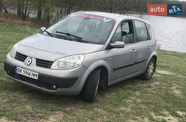 Минивэн Renault Scenic 2005 в 