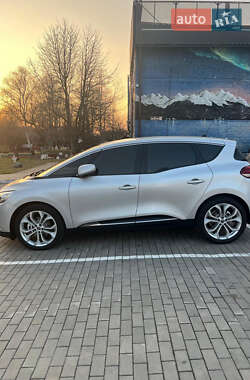 Минивэн Renault Scenic 2017 в 