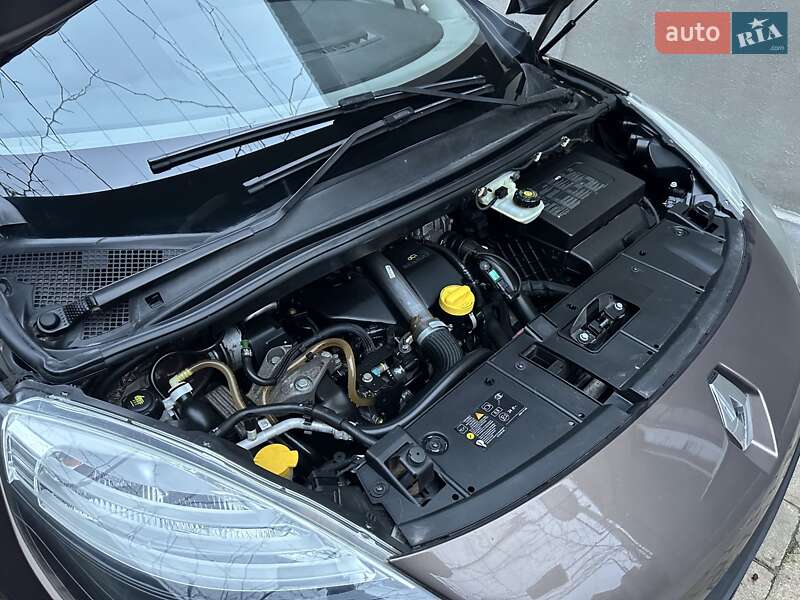 Мінівен Renault Scenic 2010 в Запоріжжі