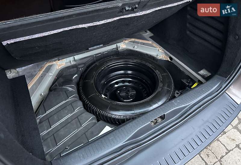 Мінівен Renault Scenic 2010 в Запоріжжі