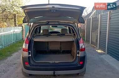 Минивэн Renault Scenic 2005 в 