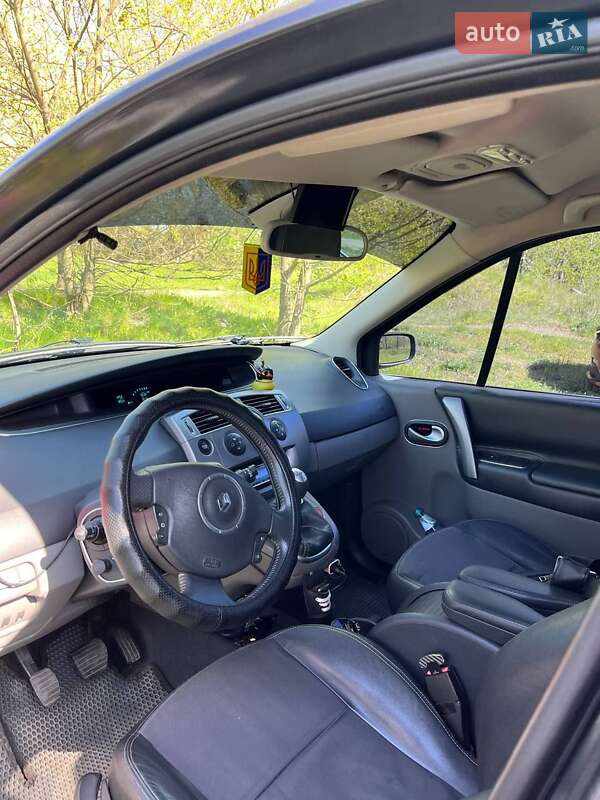Минивэн Renault Scenic 2008 в Днепре
