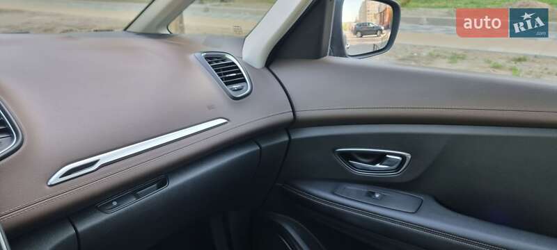 Минивэн Renault Scenic 2016 в Южноукраинске