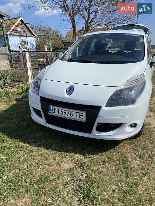 Renault Scenic 2011