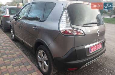 Мінівен Renault Scenic 2013 в 