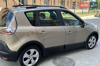 Мінівен Renault Scenic 2013 в 