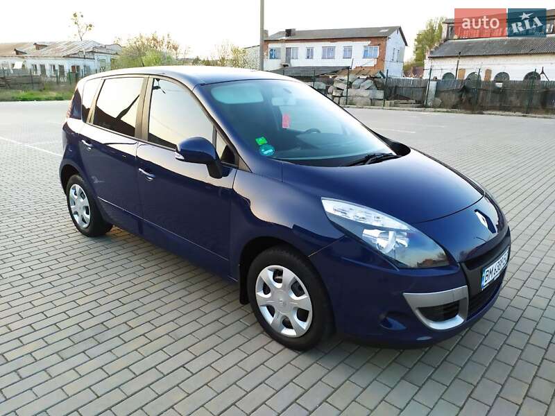 Мінівен Renault Scenic 2011 в Ромнах
