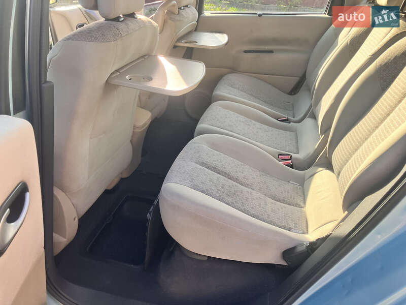 Минивэн Renault Scenic 2008 в Черновцах