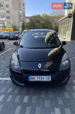 Renault Scenic 2011