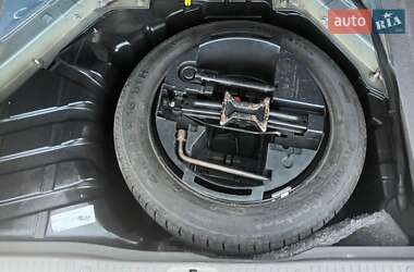 Минивэн Renault Scenic 2005 в 