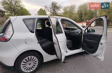 Минивэн Renault Scenic 2014 в 