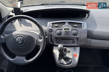 Минивэн Renault Scenic 2006 в 