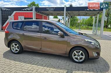 Мінівен Renault Scenic 2011 в Стрию
